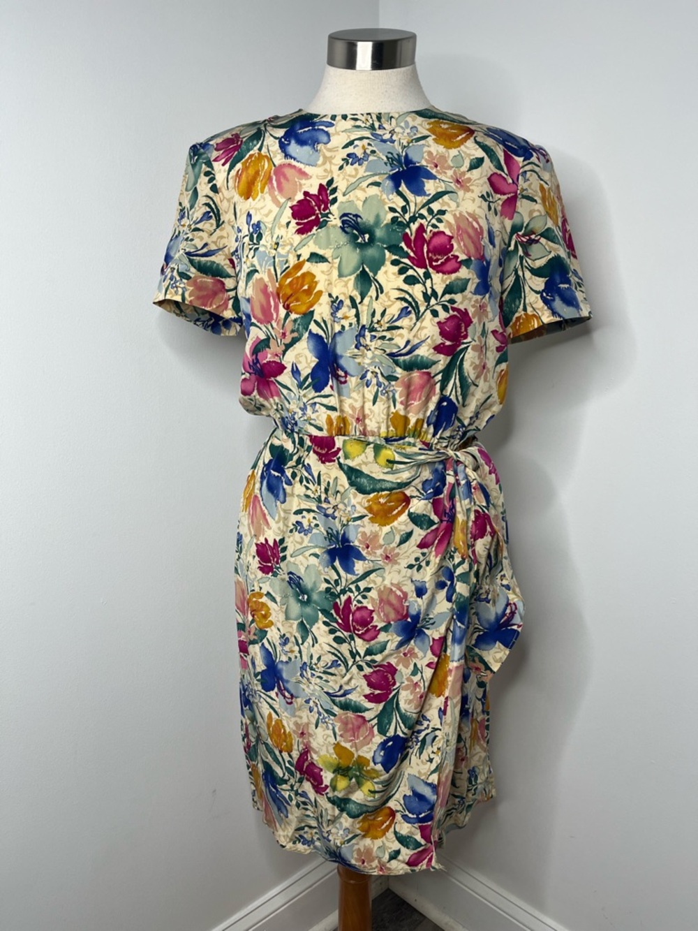 Vintage Maggy London Silk Floral Faux Wrap Dress Size 6 Petite
